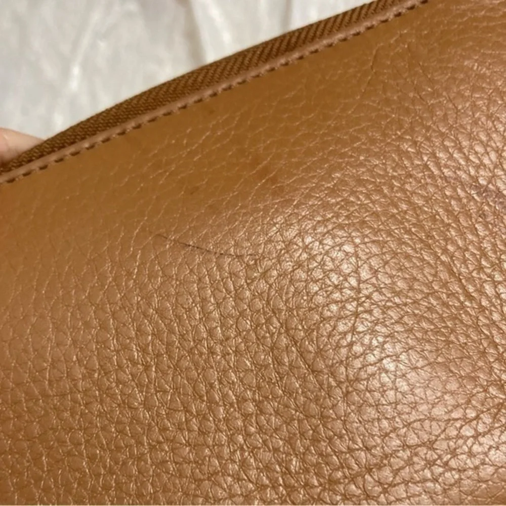 Tory Burch brown leather wallet